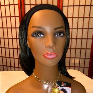Bobbi Boss Badu-Short Headband Wig